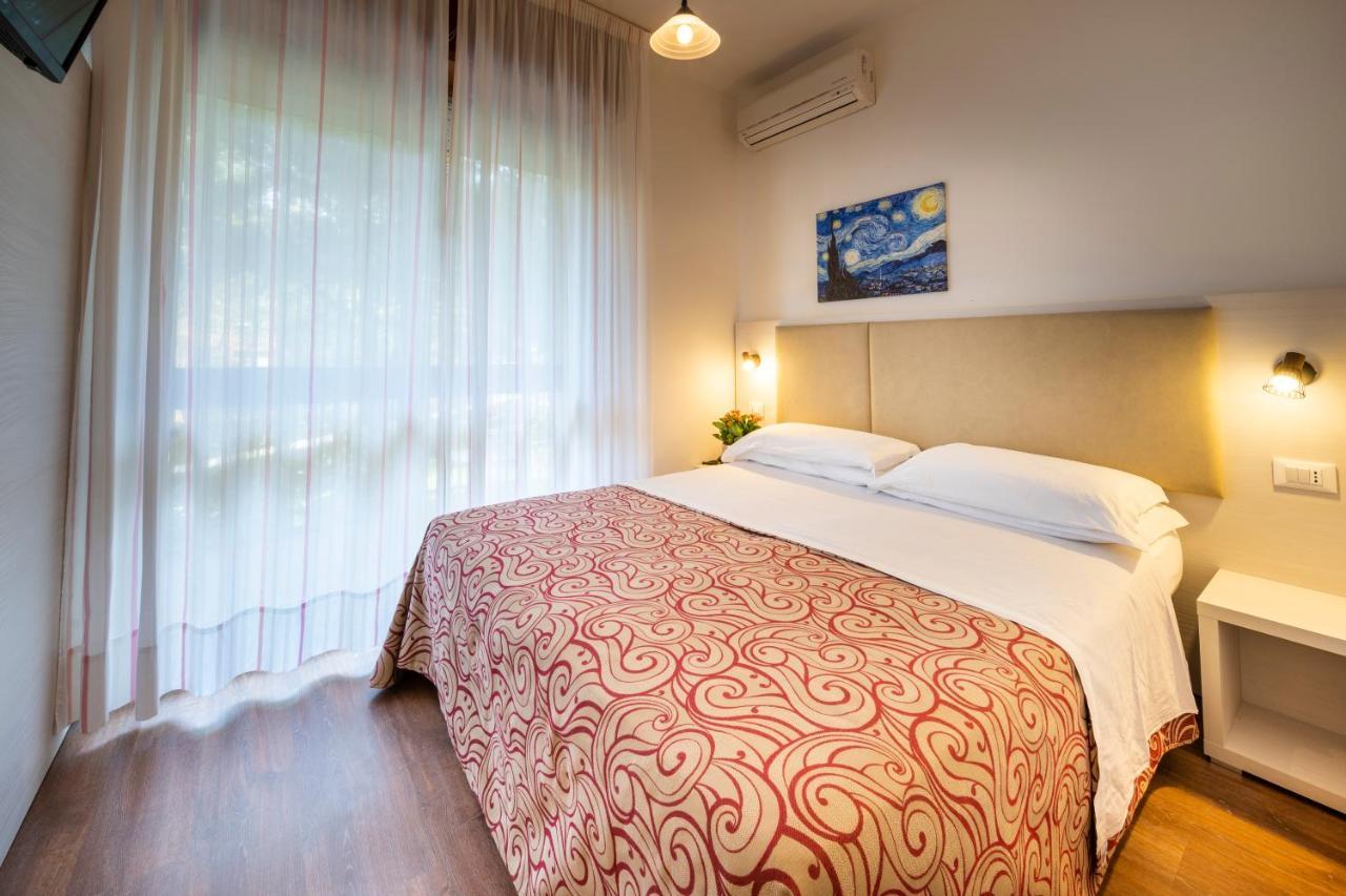 ליגננו סביאדורו Hotel Niagara מראה חיצוני תמונה