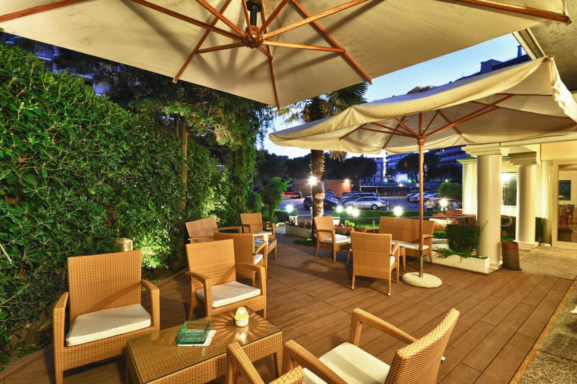 ליגננו סביאדורו Hotel Niagara מראה חיצוני תמונה