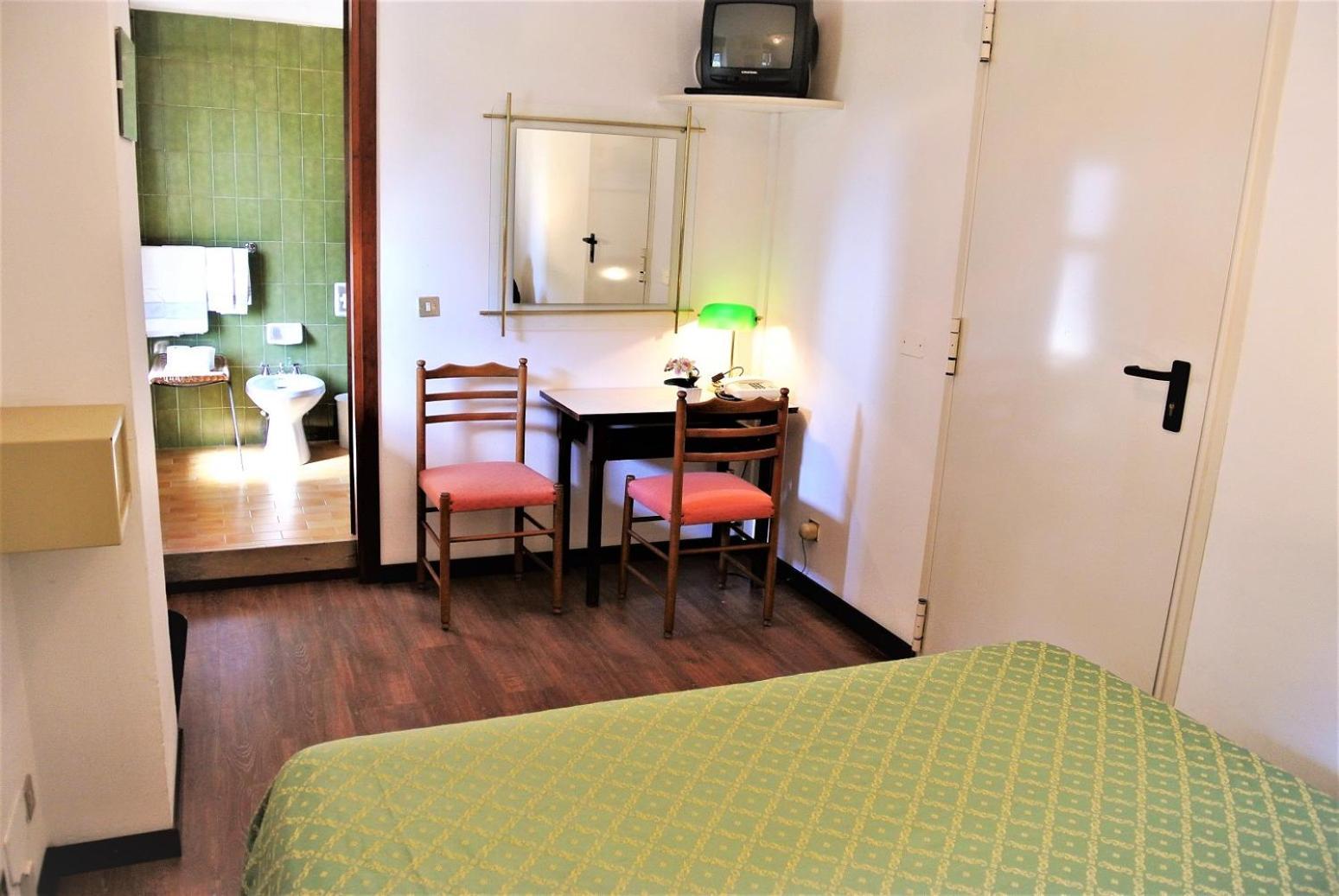 ליגננו סביאדורו Hotel Niagara חדר תמונה