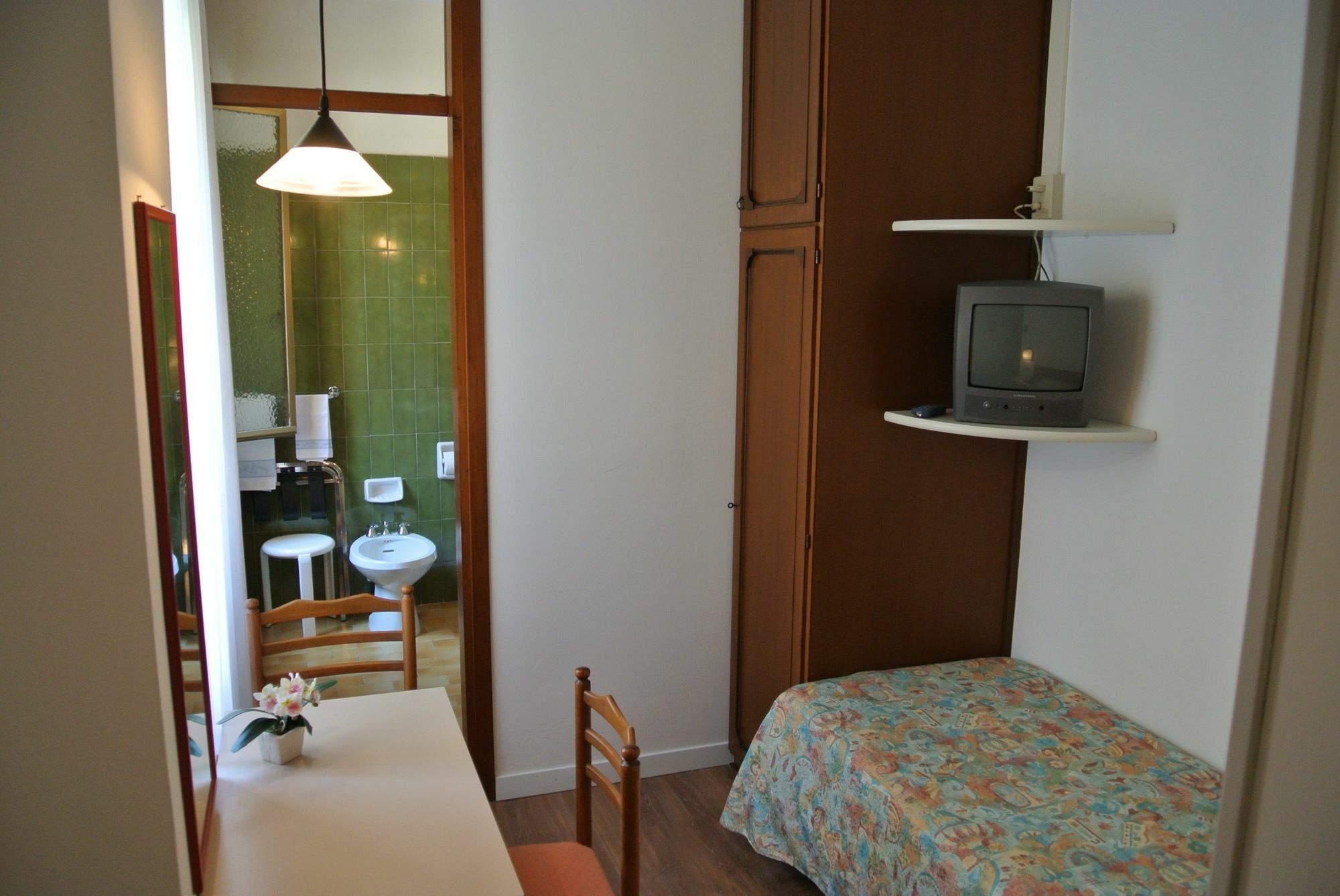 ליגננו סביאדורו Hotel Niagara מראה חיצוני תמונה